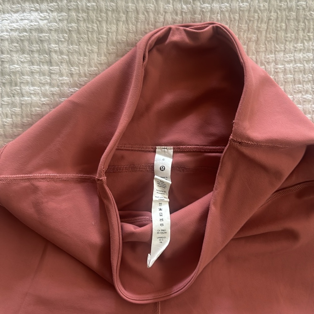 Lululemon Groove Super-High-Rise Mini Flare Crop 23" 6 - Picture 3 of 4